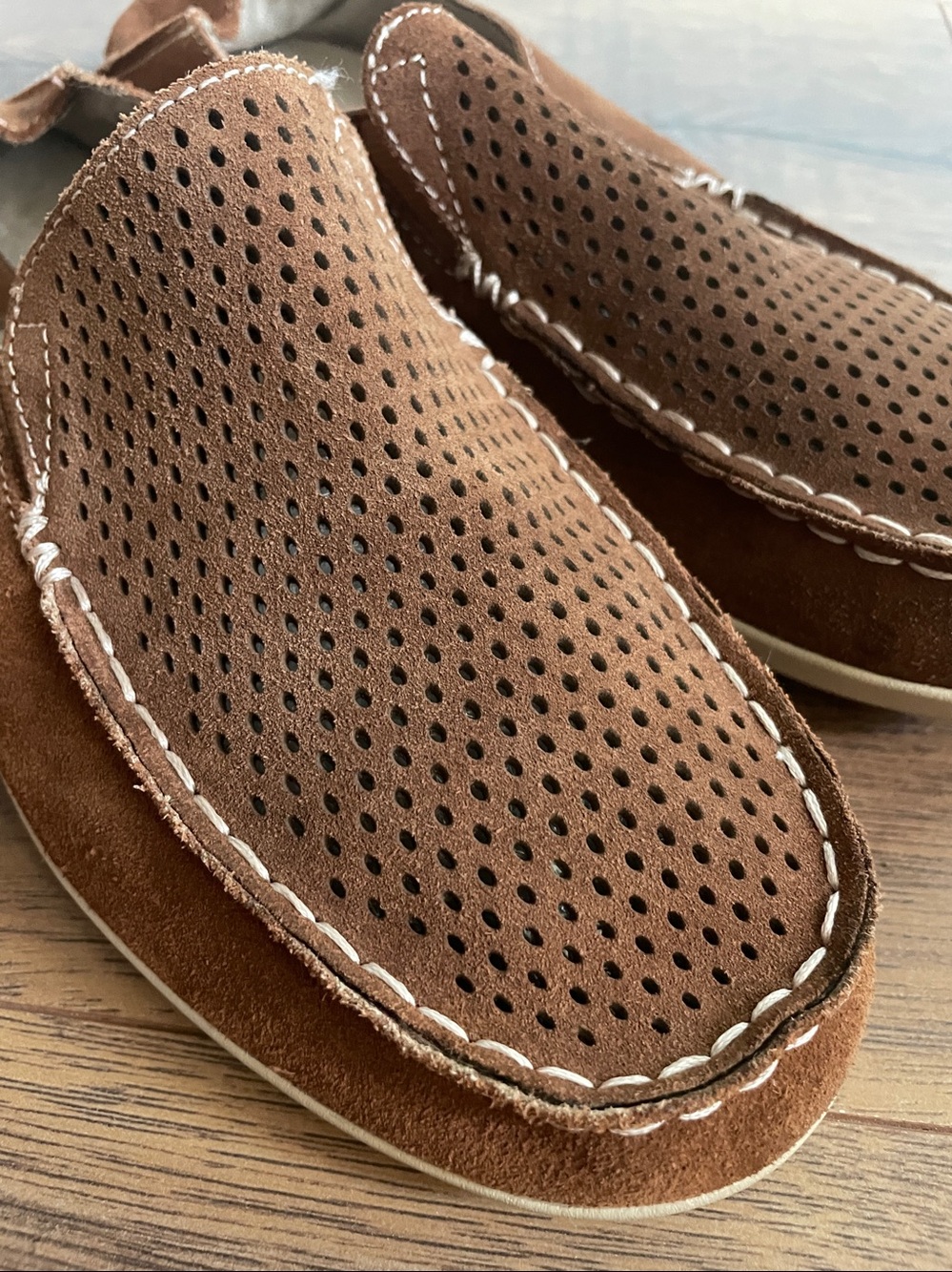 Olukai Women’s Nohea Perf Brown Suede Leather Loafers Size 9 - Picture 10 of 13